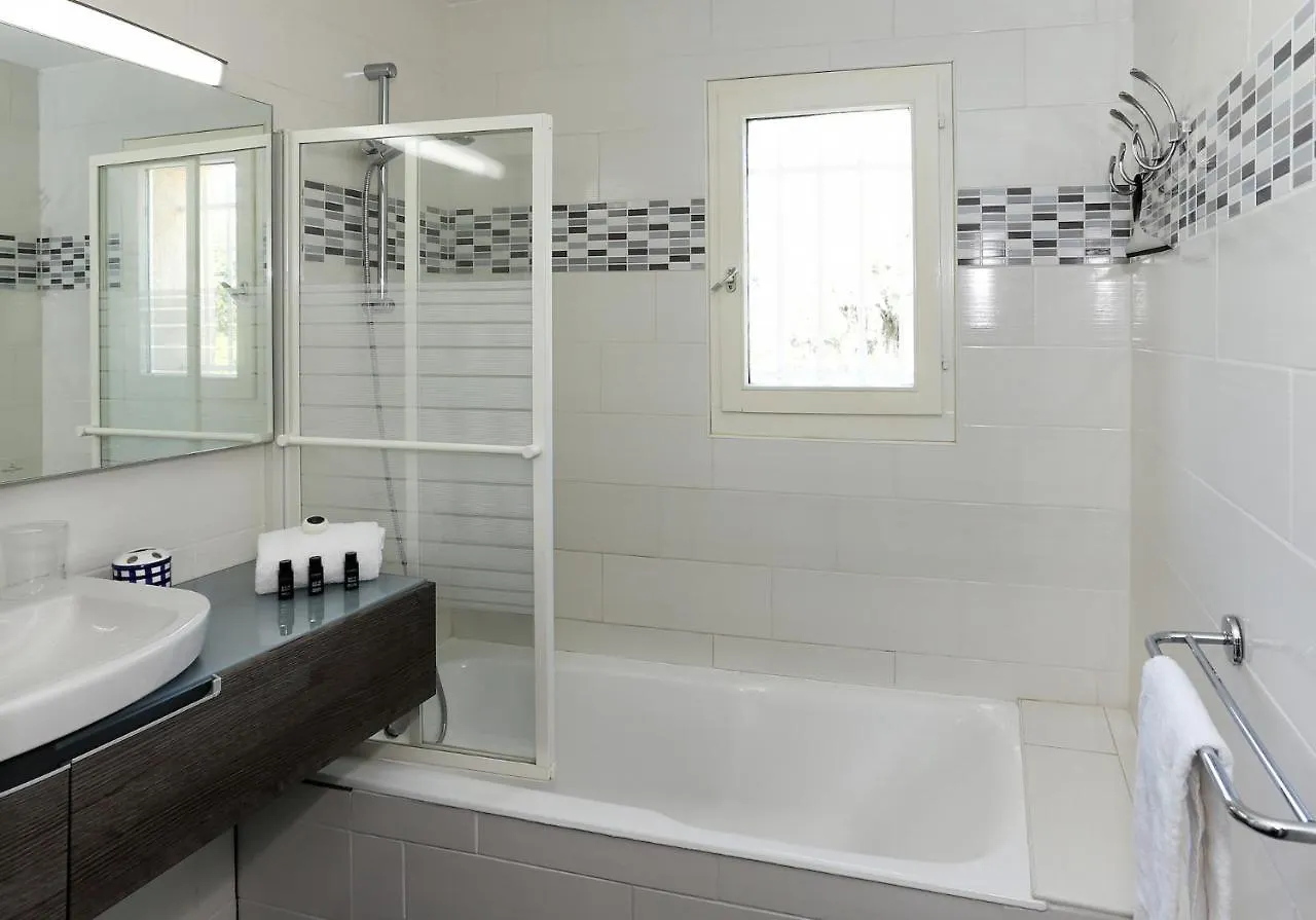 Prázdninový dům Suquette Charming Provencal House In Antibes With Nice Terrace, Garden And Pool Access Francie
